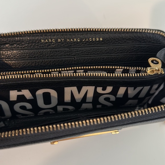 Marc Jacobs Wallet - Picture 4 of 4